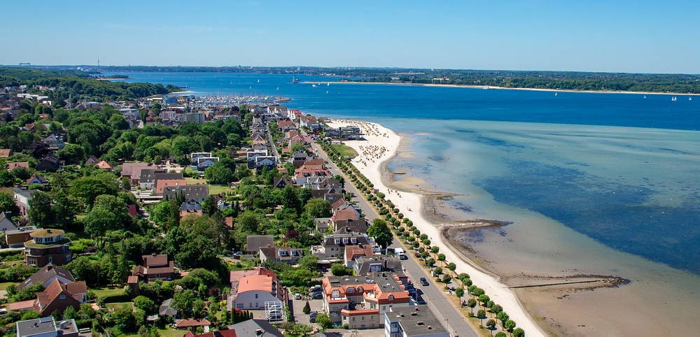 Blick entlang des Fördewanderweges von Kiel in Richtung Laboe